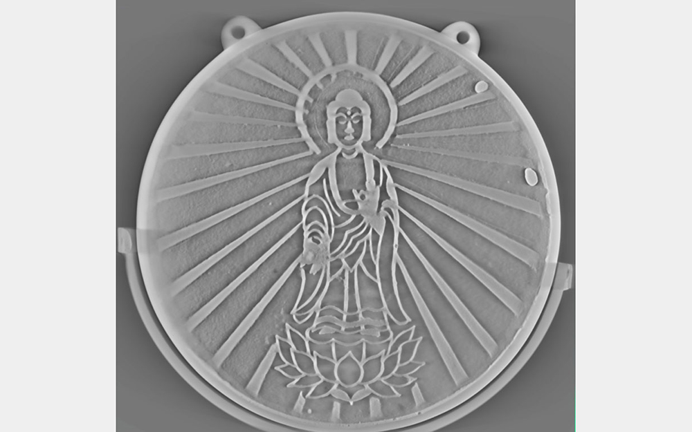 A CT scan reveals the hidden metalwork inside the mirror — CT Laboratory, Ethicon Endo-Surgery / Cincinnati Art Museum. Original CT scan of mirror x1961.2.